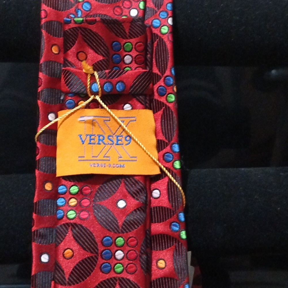 NWT Verse 9  By Maurizio Silk Neck Tie w Pocket Square
